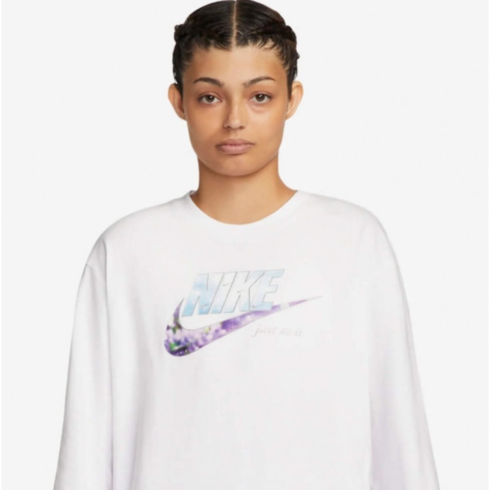 Nike Sportswear Women's Long-Sleeve Loose Fit‎ T-Shirt DV9945-100, Small - Picture 4 of 4